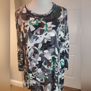 LOGO By Lori Goldstein Rayon 230 Printed 3/4 Sleeve Top